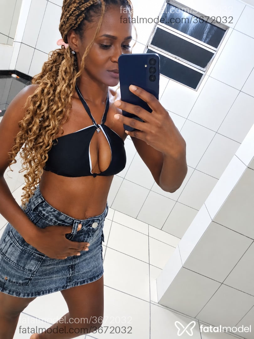 Acompanhante mulher com cabelo castanho de olhos castanhos - Isabelle