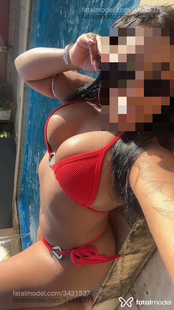 Acompanhante mulher morena (o) de olhos castanhos - Maddy