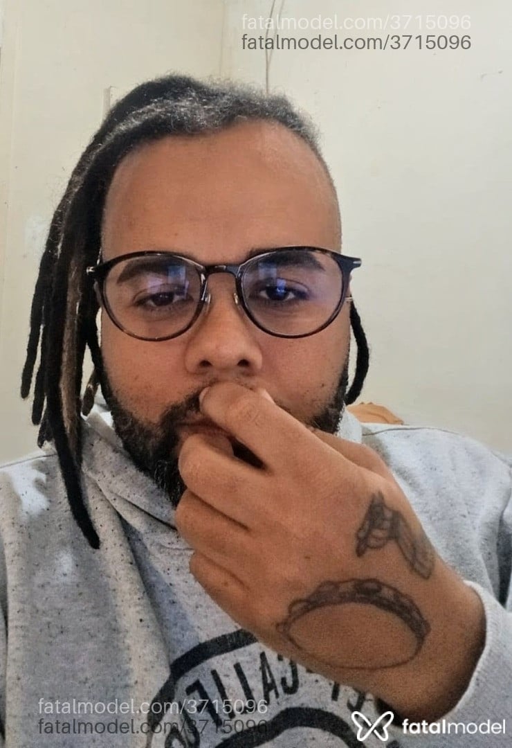 Acompanhante homem morena (o) de olhos pretos - Gspts