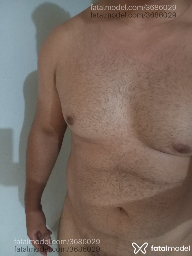 Acompanhante homem morena (o) de olhos castanhos - Oliver