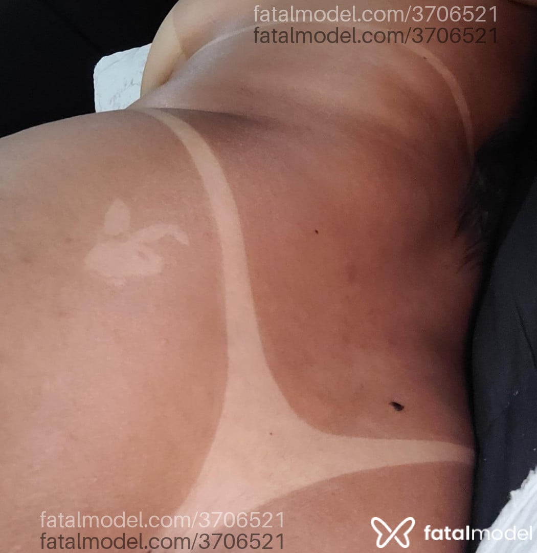 Acompanhante mulher com cabelo castanho de olhos castanhos - Livia