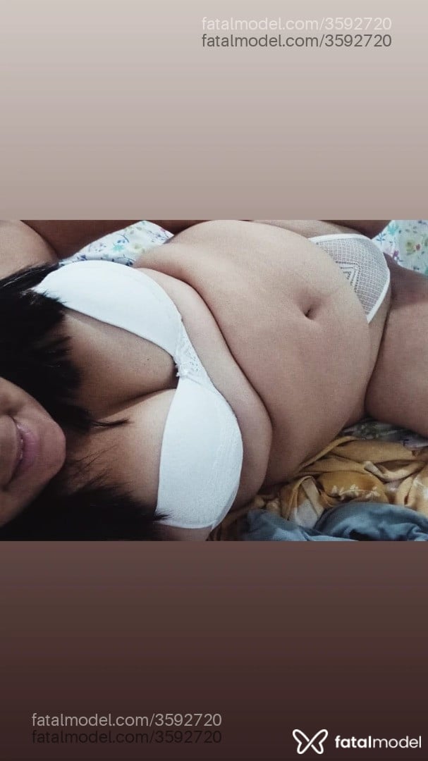 Acompanhante mulher morena (o) de olhos pretos - Priscila Oliveira
