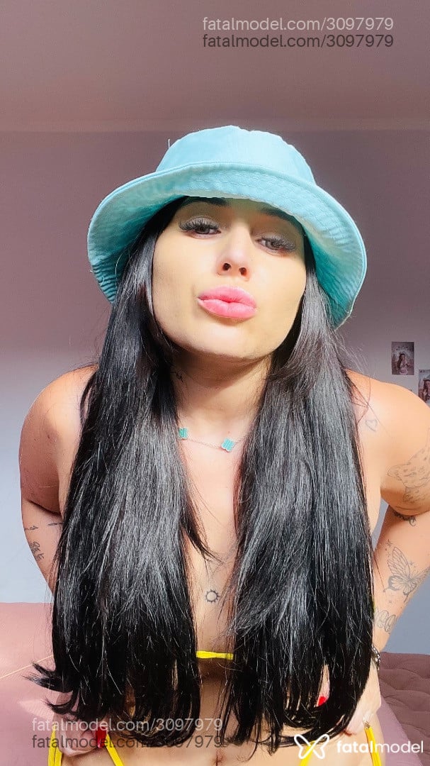 Acompanhante mulher com cabelo castanho de olhos castanhos - Morena