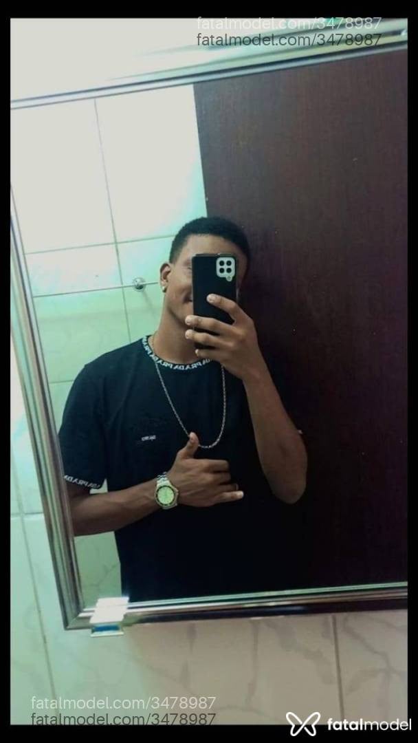Acompanhante homem morena (o) de olhos castanhos - Pauloo