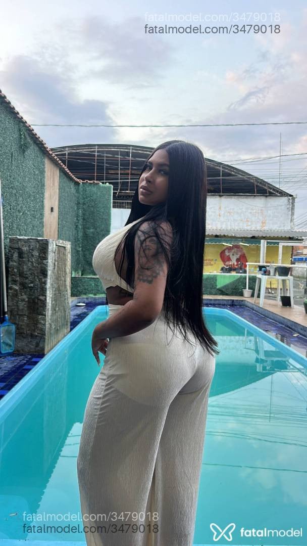 Acompanhante mulher morena (o) de olhos castanhos - Thainá