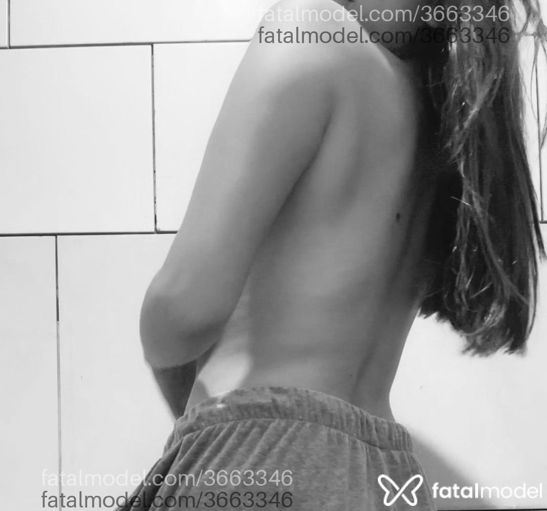 Acompanhante mulher morena (o) de olhos pretos - Danielly
