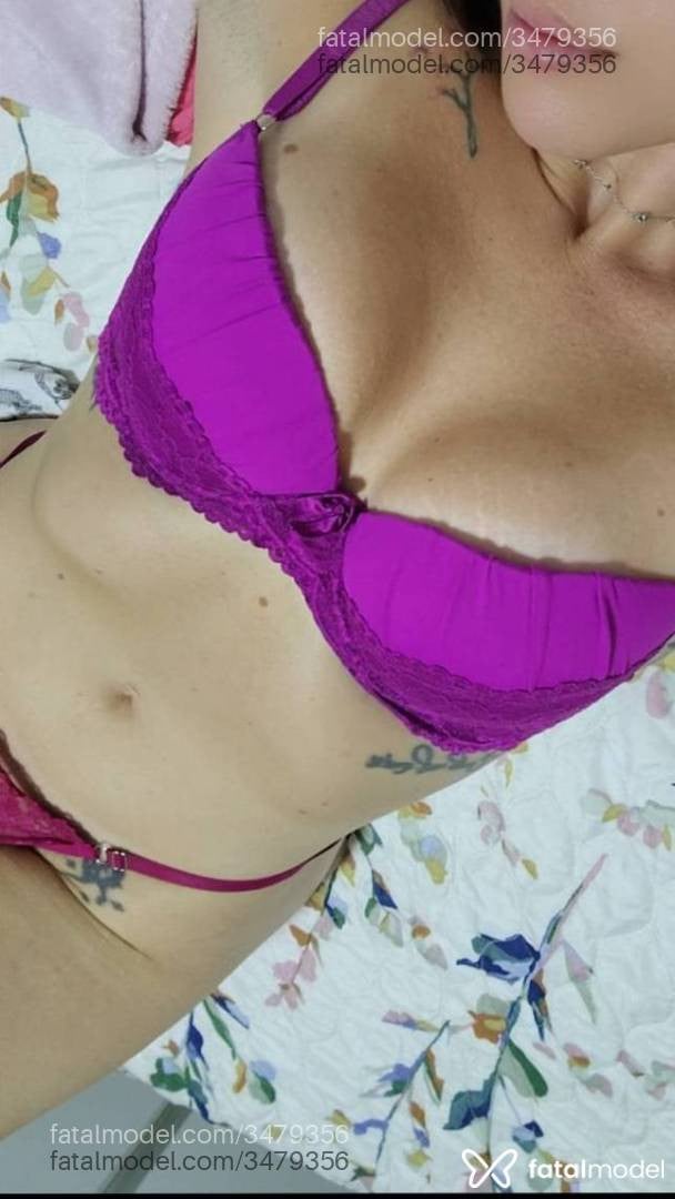 Acompanhante mulher ruiva (o) de olhos verdes - Annastácia