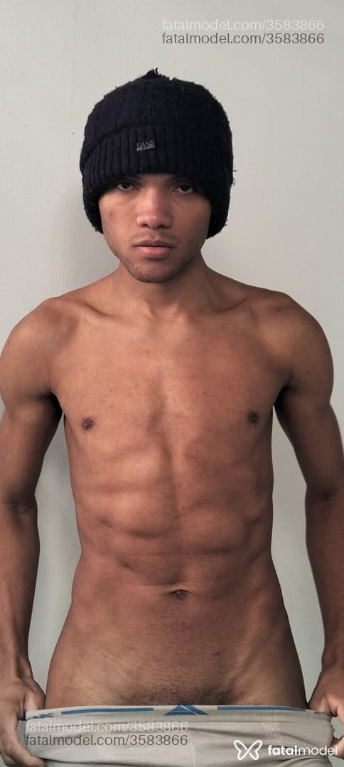 Acompanhante homem morena (o) de olhos pretos - Francyzs