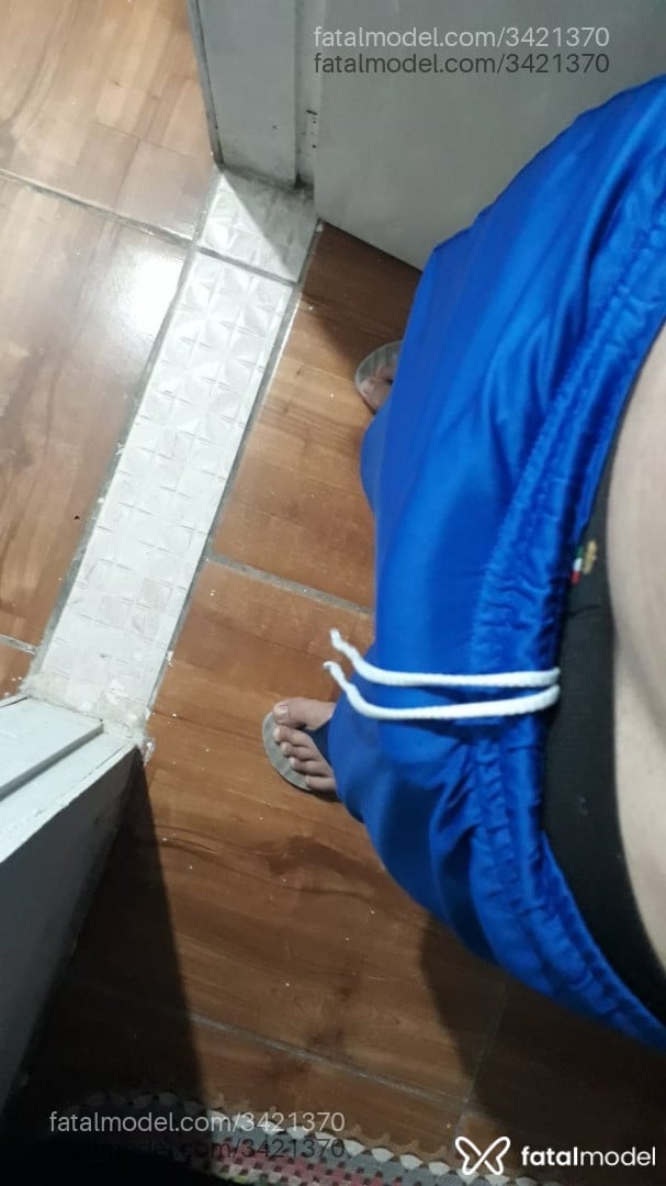 Acompanhante homem com cabelo castanho de olhos castanhos - Lello