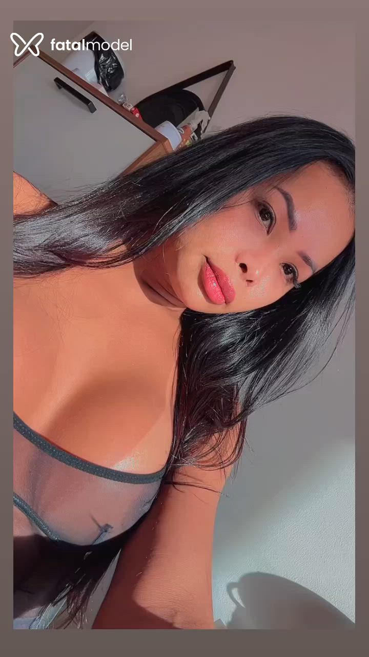 Acompanhante mulher trans morena (o) de olhos castanhos - Maria Eduarda