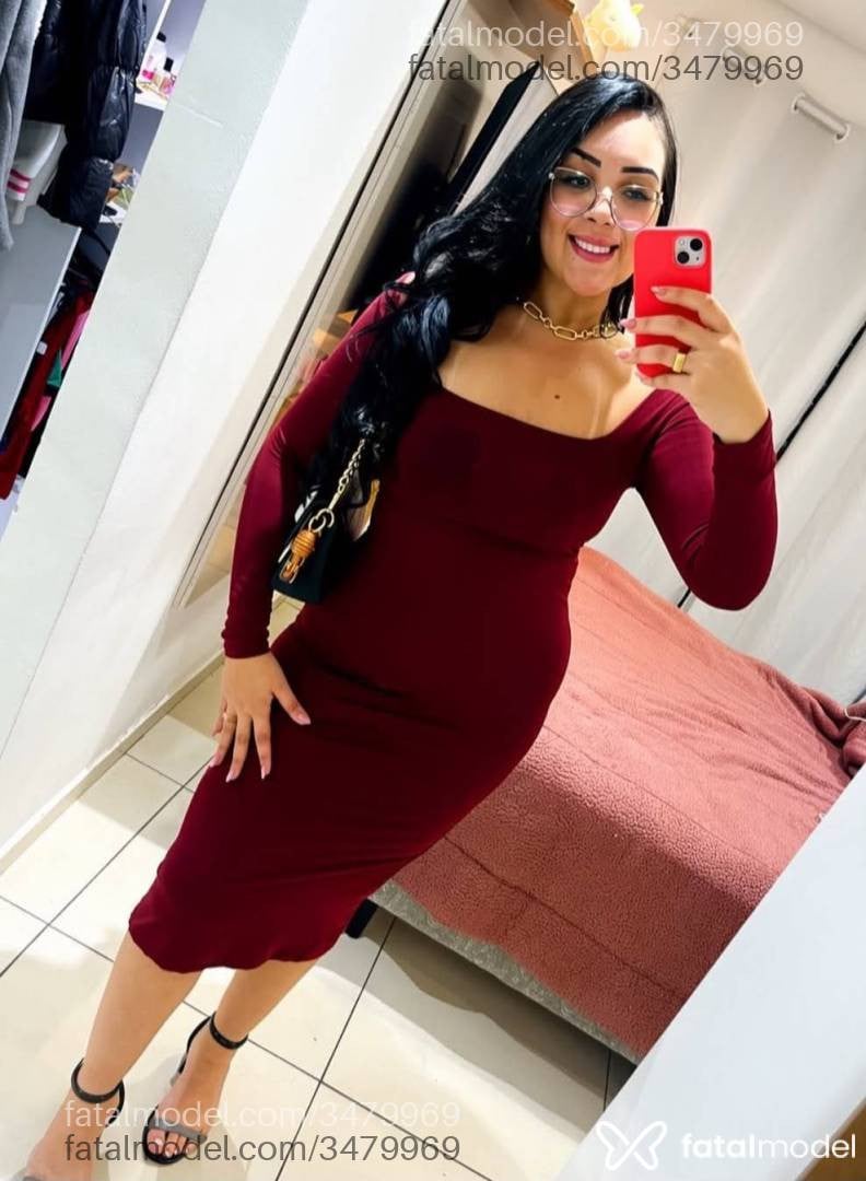 Acompanhante mulher morena (o) de olhos castanhos - Laura