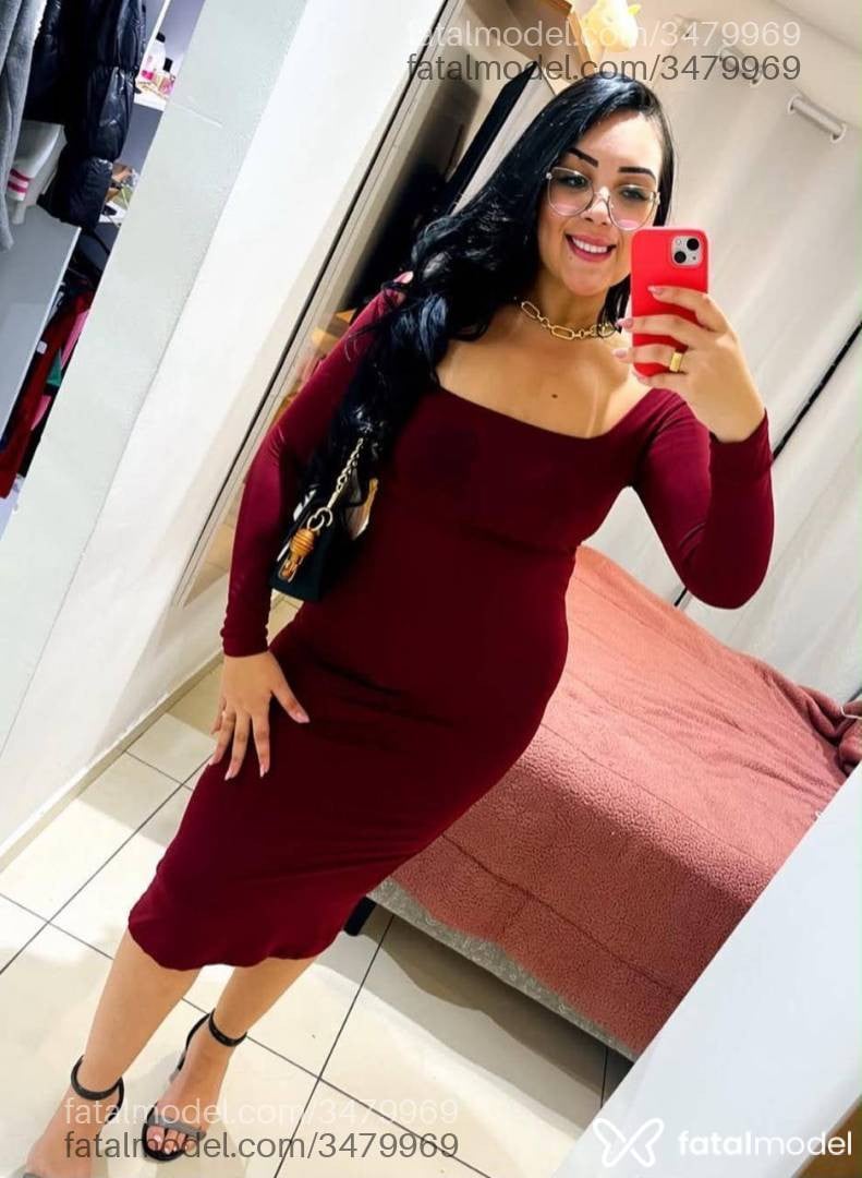 Acompanhante mulher morena (o) de olhos castanhos - Laura