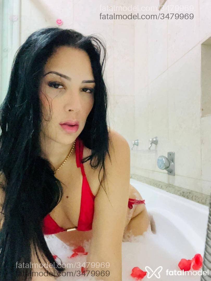 Acompanhante mulher morena (o) de olhos castanhos - Laura