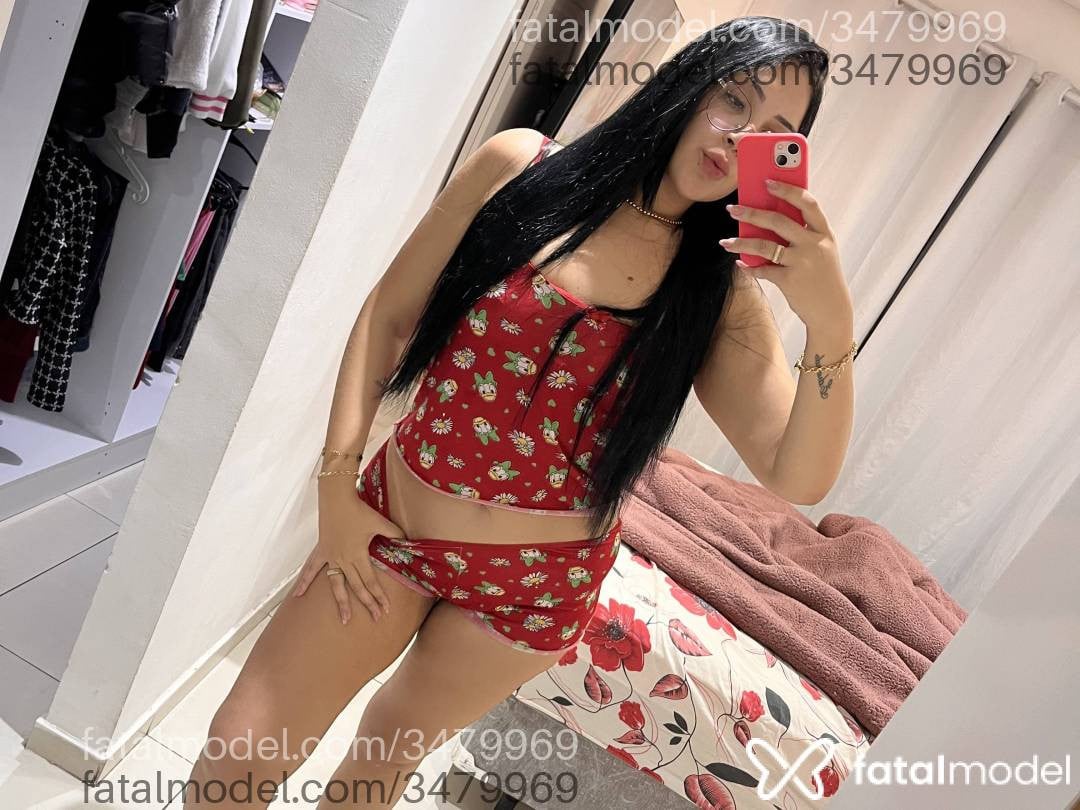 Acompanhante mulher morena (o) de olhos castanhos - Laura