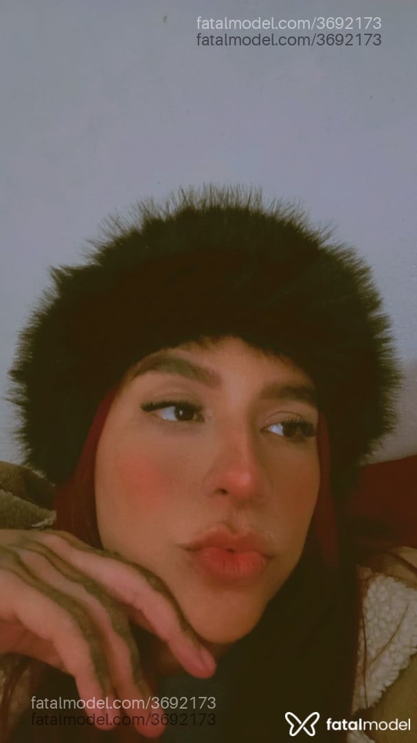 Acompanhante mulher ruiva (o) de olhos castanhos - Tifanny