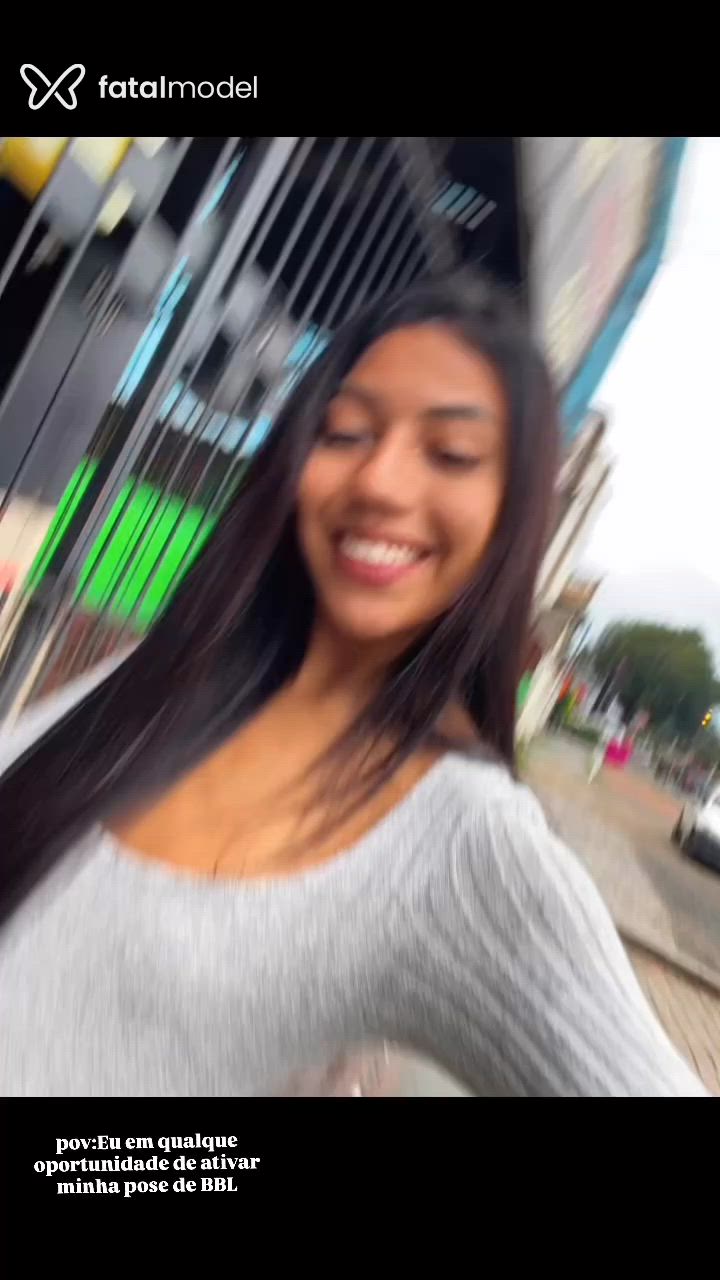 Acompanhante mulher morena (o) de olhos castanhos - Amorinha Acompanhante mulher morena (o) de olhos castanhos - Amorinha