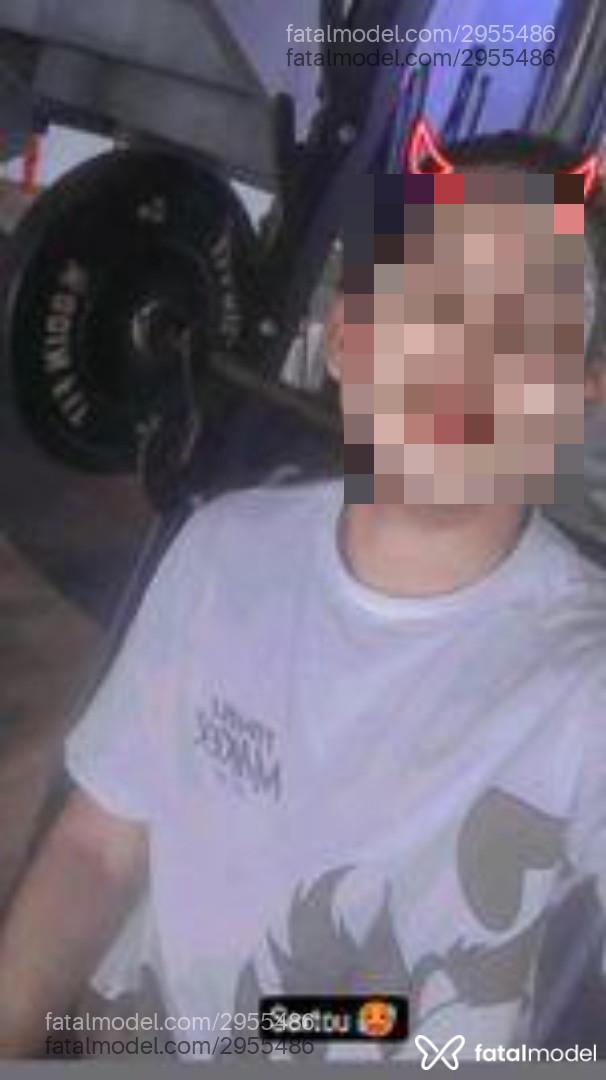 Acompanhante homem com cabelo castanho de olhos castanhos - Aress