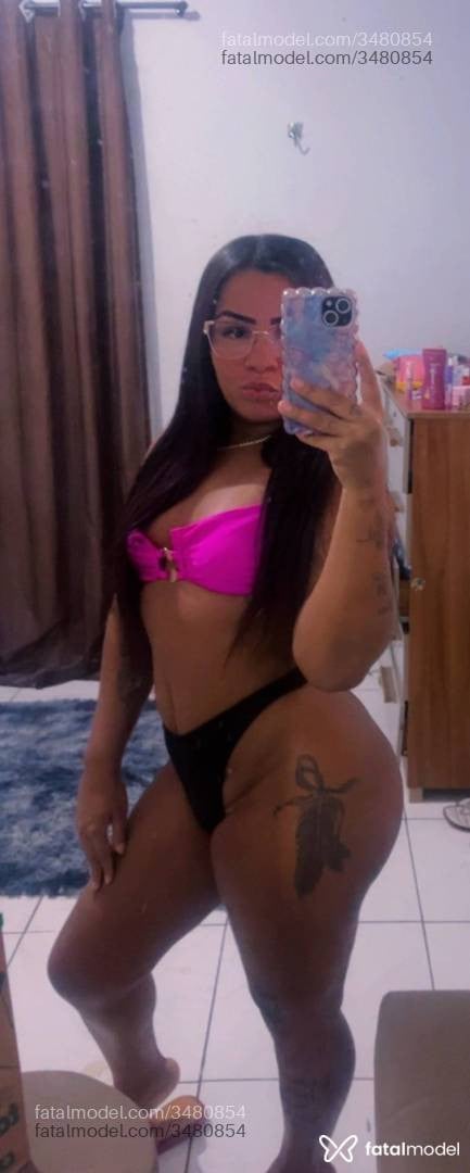 Acompanhante mulher morena (o) de olhos pretos - Kimberly