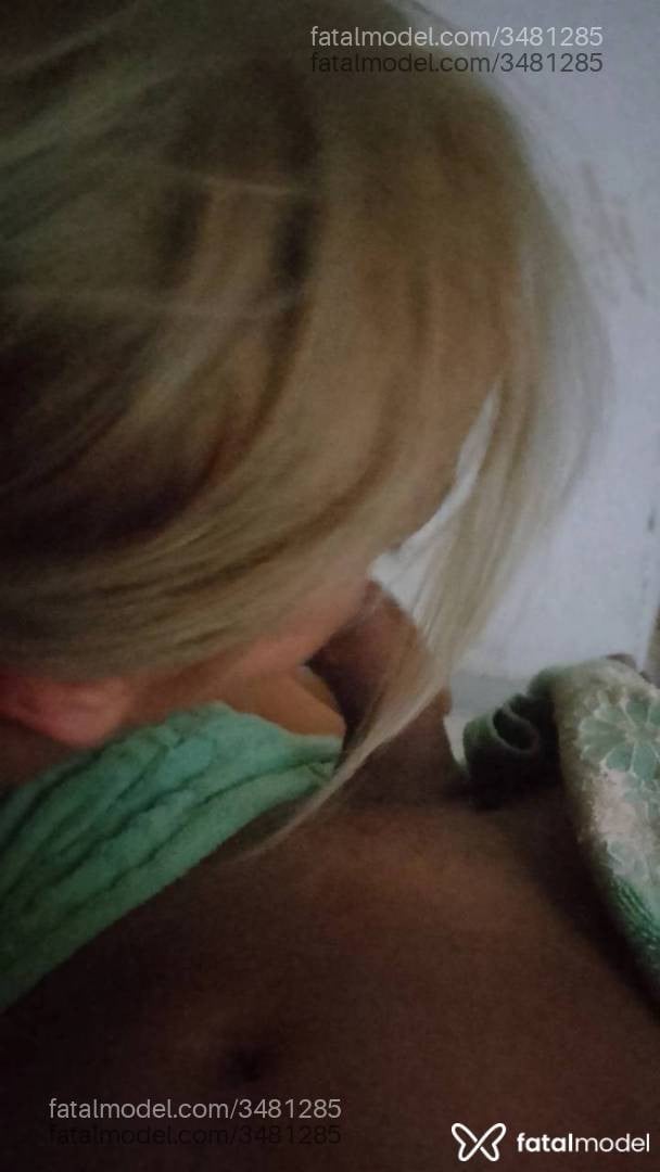 Acompanhante homem com cabelo castanho de olhos pretos - Guilherme
