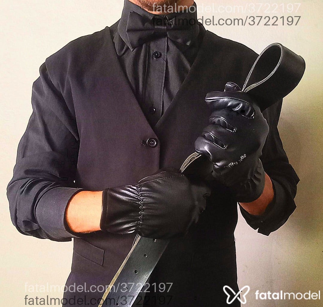 Acompanhante homem com cabelo castanho de olhos castanhos - Domdalg