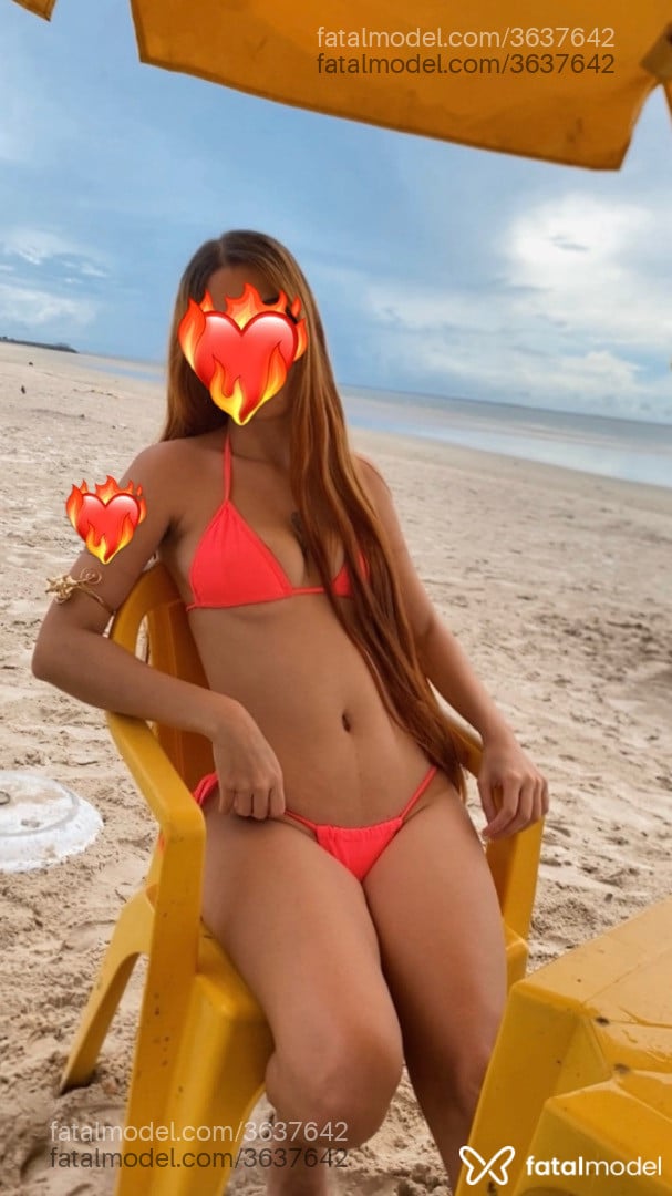 Acompanhante mulher loira (o) de olhos verdes - Leticia
