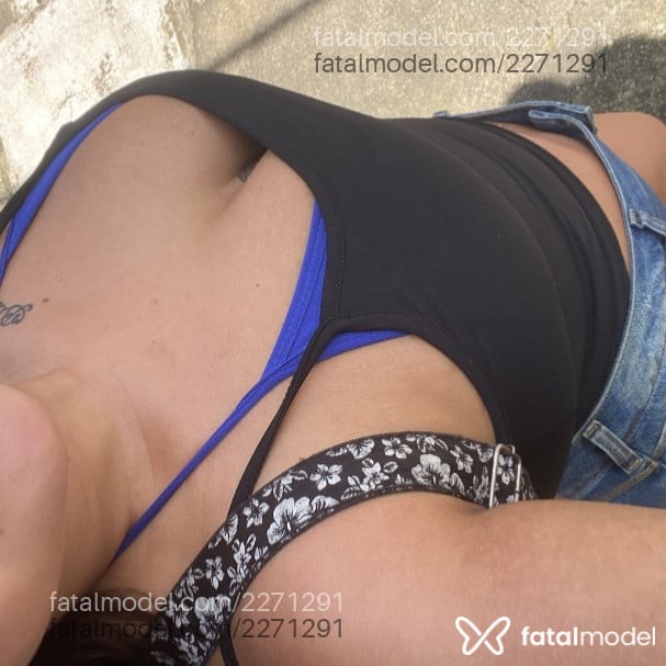 Acompanhante mulher morena (o) de olhos castanhos - Lorena