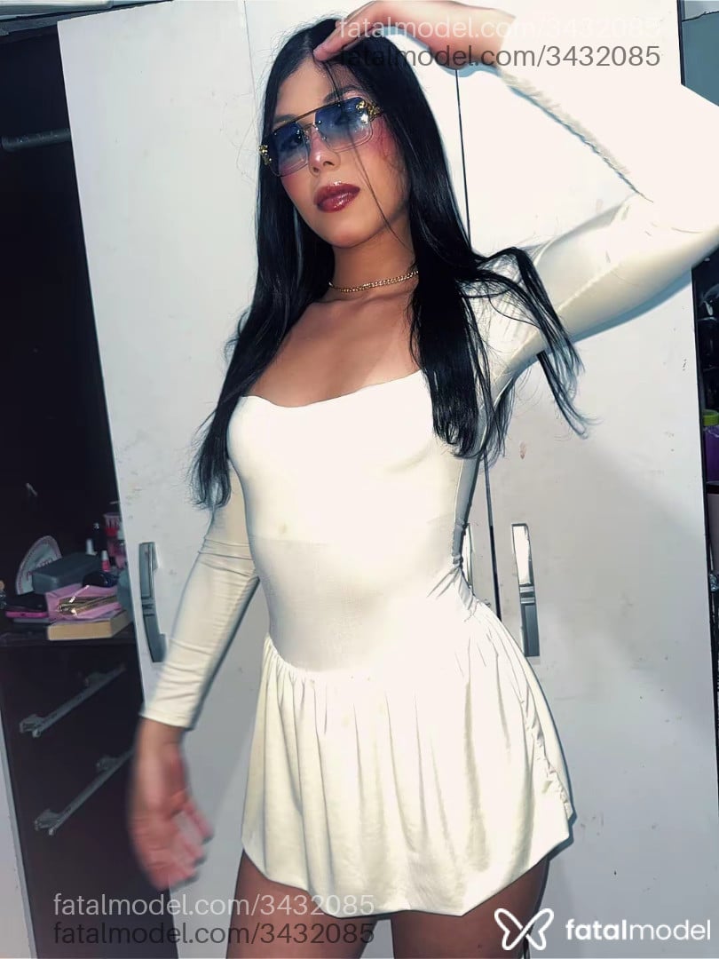 Acompanhante mulher trans morena (o) de olhos castanhos - Isabella