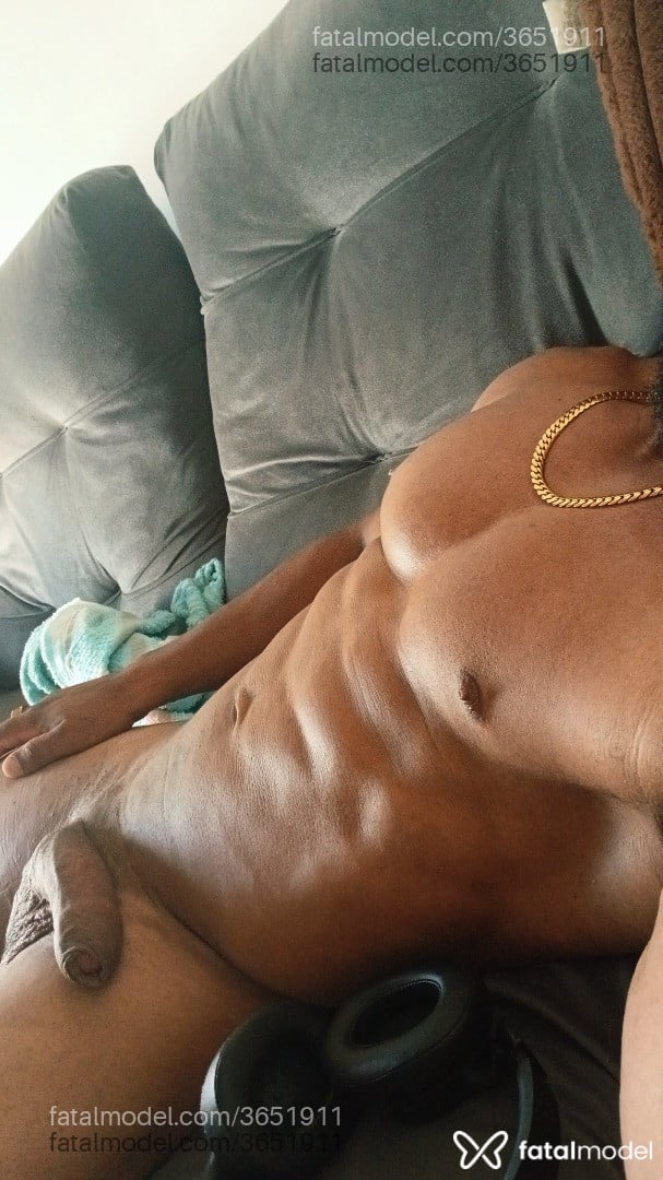 Acompanhante homem morena (o) de olhos pretos - Silvalux