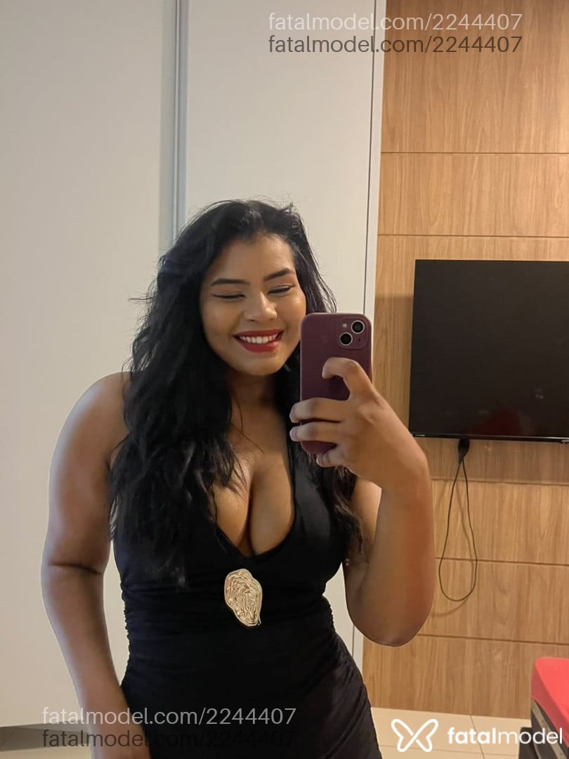 Acompanhante mulher morena (o) de olhos castanhos - Nayara Lima
