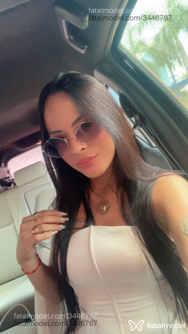 Acompanhante mulher morena (o) de olhos castanhos - Rebeca