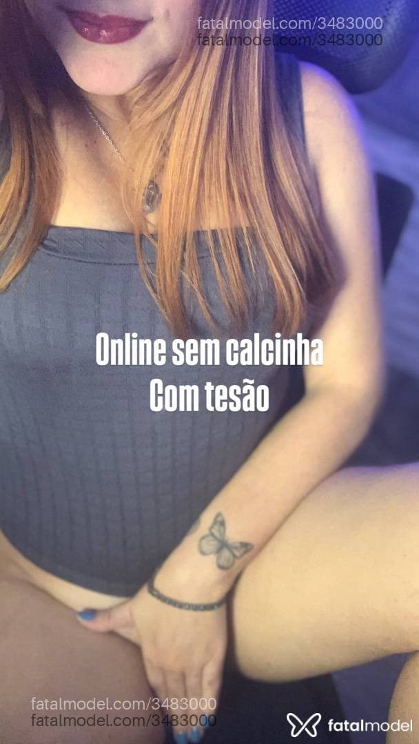 Acompanhante mulher ruiva (o) de olhos pretos - Rufa Fox Acompanhante mulher ruiva (o) de olhos pretos - Rufa Fox