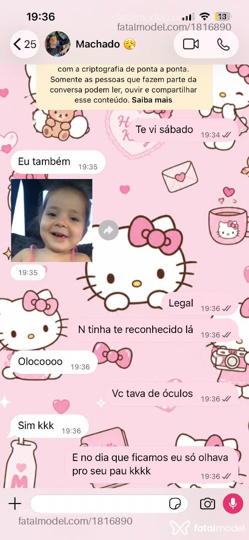 Acompanhante mulher trans com cabelo castanho de olhos castanhos - Julia Pimentel
