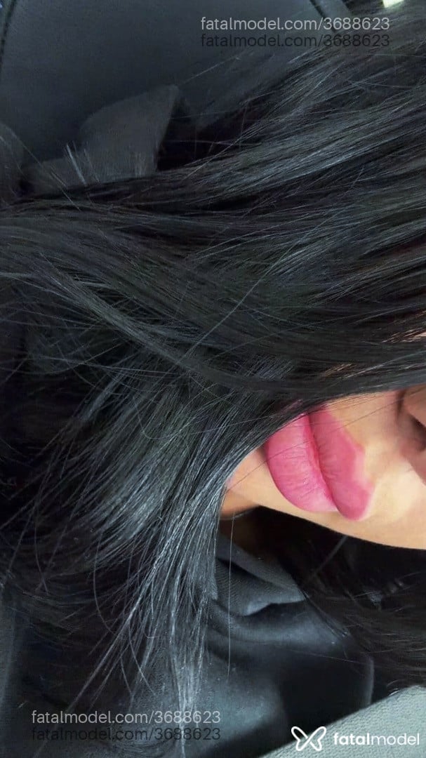 Acompanhante mulher morena (o) de olhos castanhos - Mel Ferrari