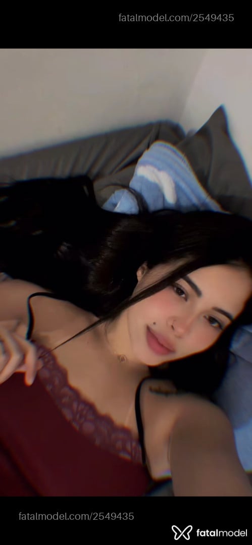 Acompanhante mulher morena (o) de olhos castanhos - Livia