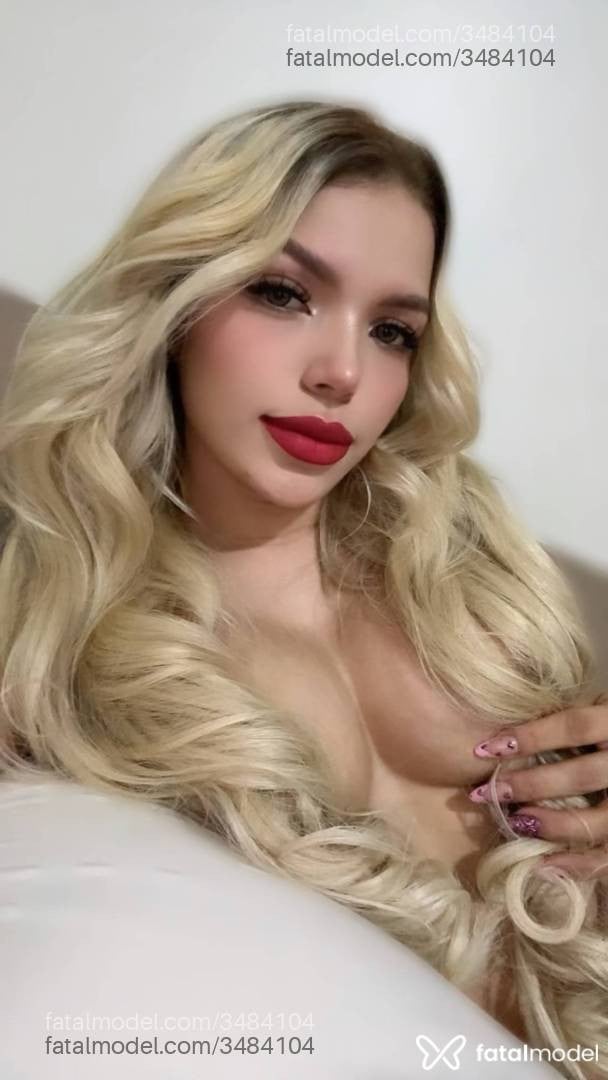 Acompanhante mulher loira (o) de olhos castanhos - Melissa Manauara