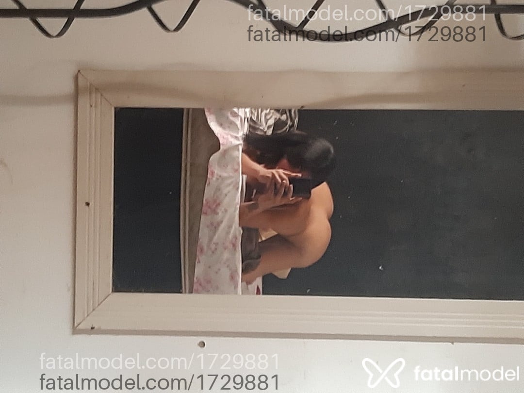 Acompanhante mulher trans com cabelo castanho de olhos castanhos - Giulia Santys