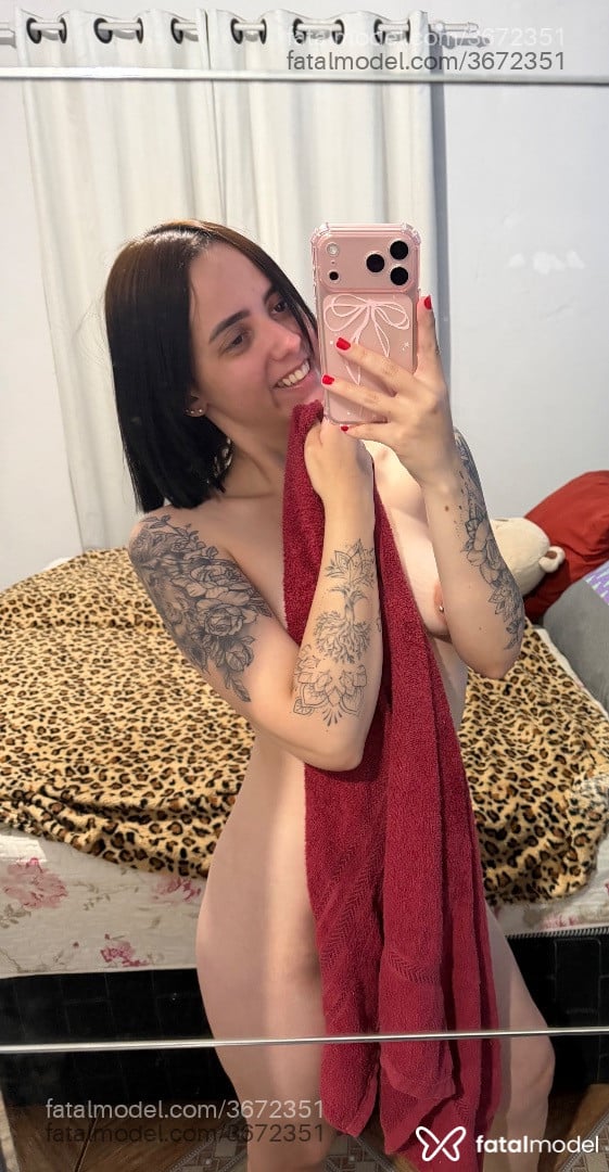 Acompanhante mulher morena (o) de olhos castanhos - Bruna Flower