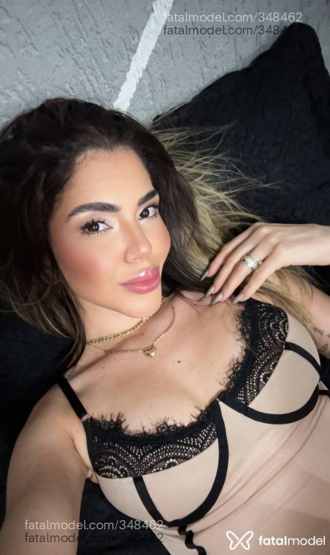 Acompanhante mulher loira (o) de olhos castanhos - LARISSA DRUMMOND