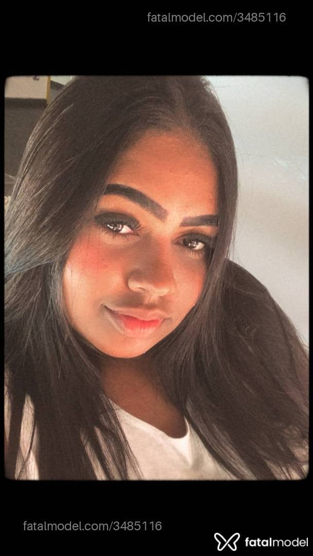 Acompanhante mulher morena (o) de olhos pretos - Fabiana