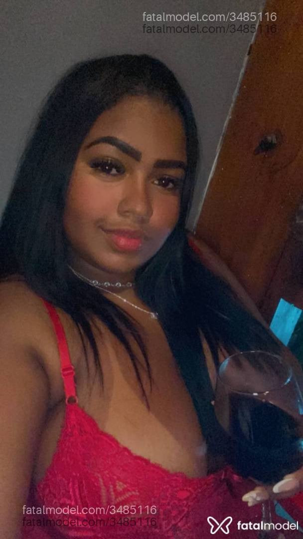 Acompanhante mulher morena (o) de olhos pretos - Fabiana