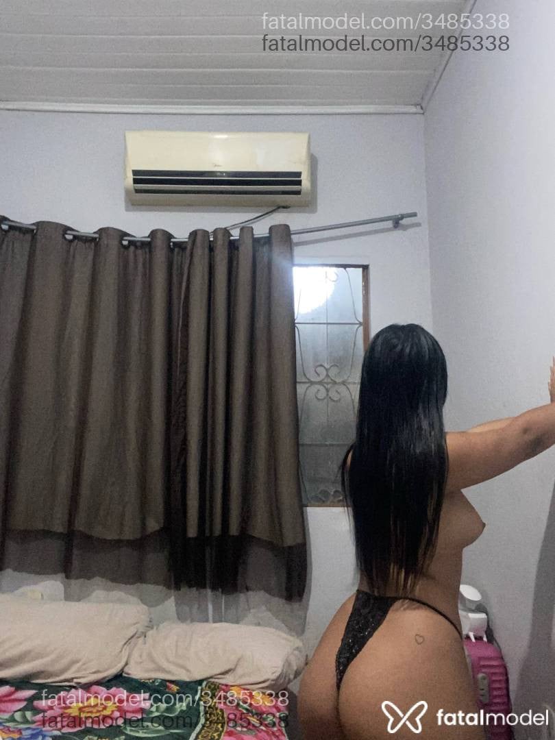 Acompanhante mulher morena (o) de olhos castanhos - Débora