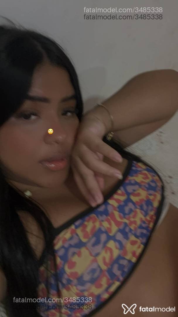 Acompanhante mulher morena (o) de olhos castanhos - Débora