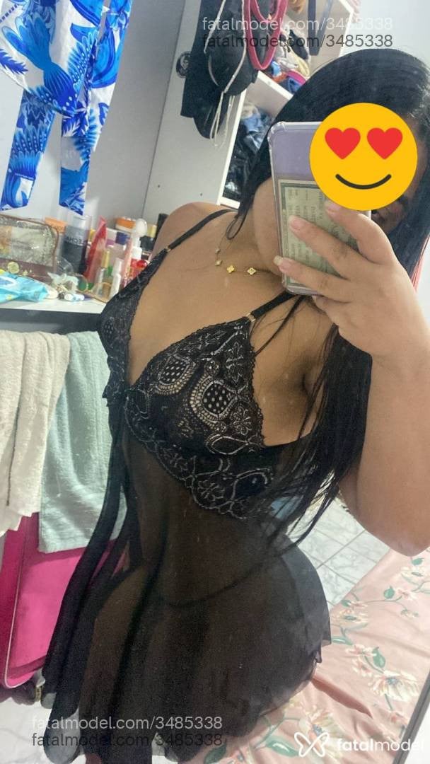 Acompanhante mulher morena (o) de olhos castanhos - Débora