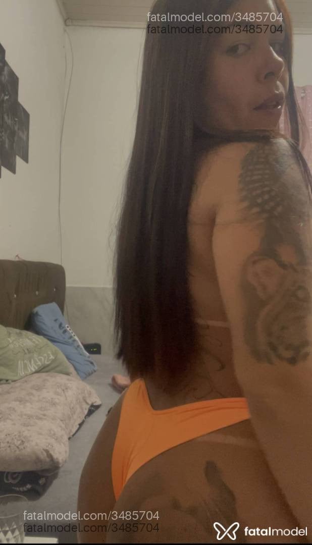 Acompanhante mulher com cabelo castanho de olhos castanhos - Isa Manauara