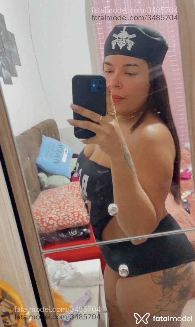 Acompanhante mulher com cabelo castanho de olhos castanhos - Isa Manauara