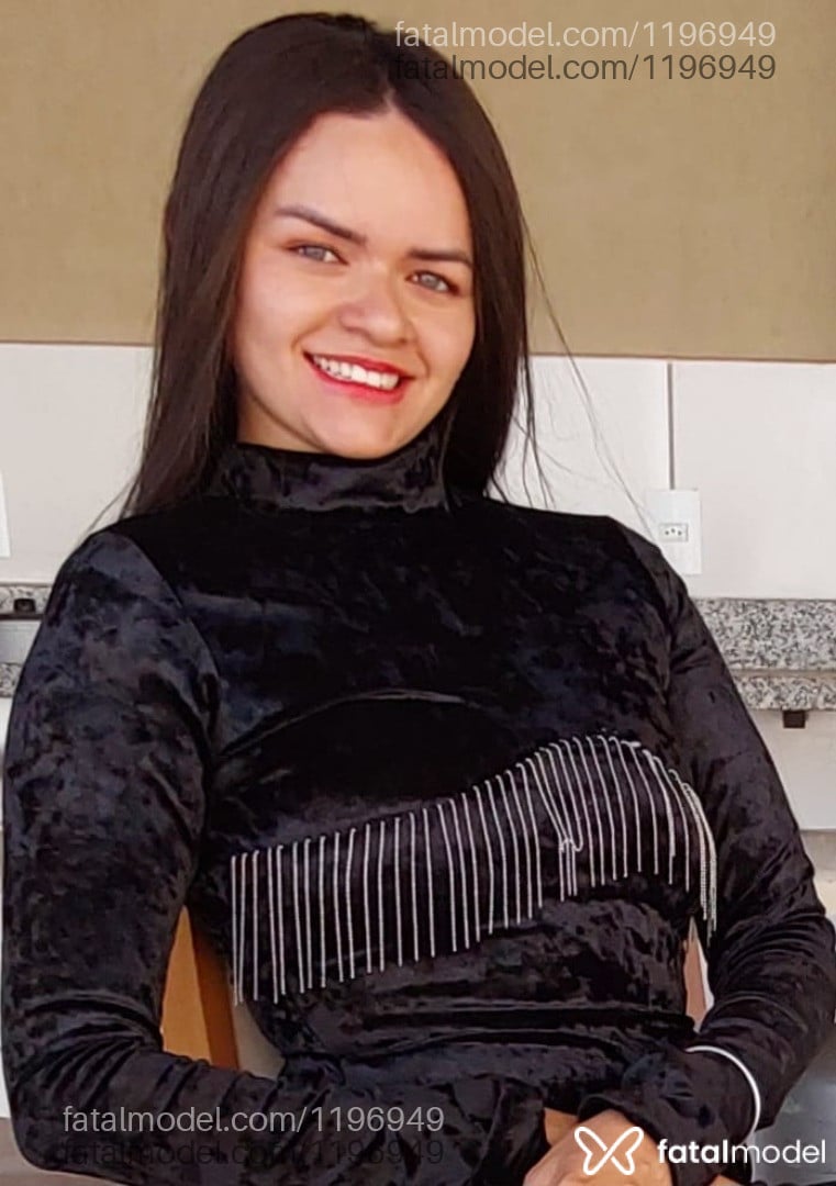 Acompanhante mulher loira (o) de olhos azuis - YSA MODELLO