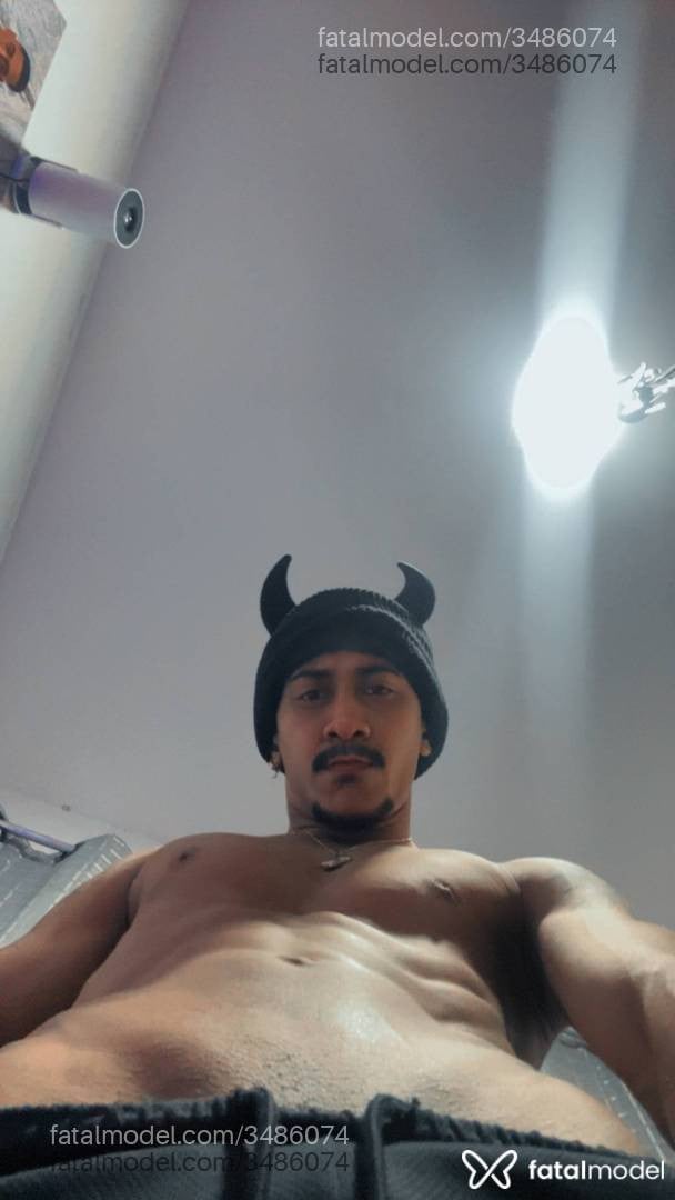 Acompanhante homem morena (o) de olhos castanhos - Marquinhos