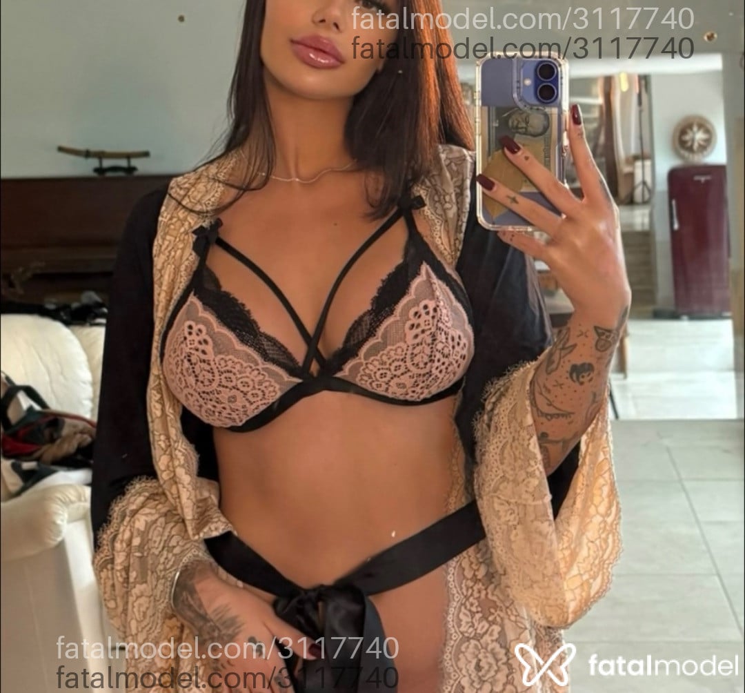Acompanhante mulher morena (o) de olhos mel - Yasmin
