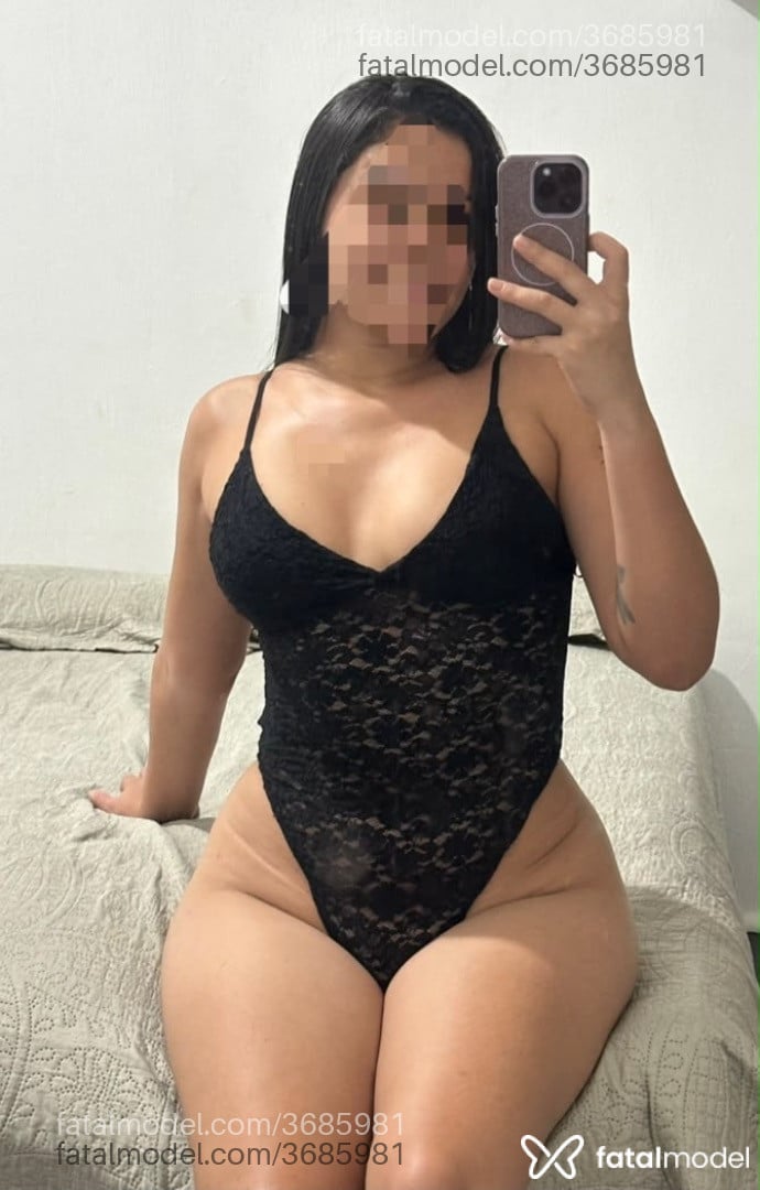Acompanhante mulher morena (o) de olhos pretos - Babi Figueiredo