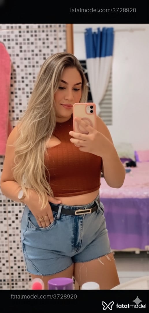 Acompanhante mulher loira (o) de olhos mel - Ana Livia
